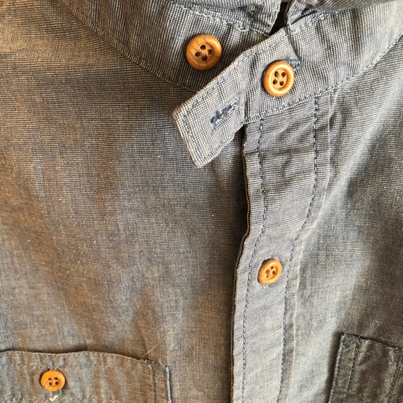 [Old Navy] Men’s Slim Fit Jean Shirt - Picture 4 of 4